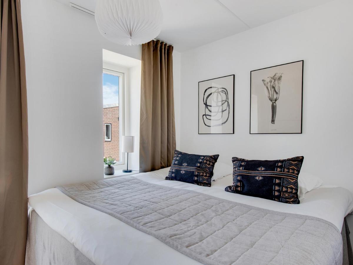 كوبنهاجن Sanders Field'S - Chic Three-Bedroom Apartment Townhouse With Private Terrace المظهر الخارجي الصورة